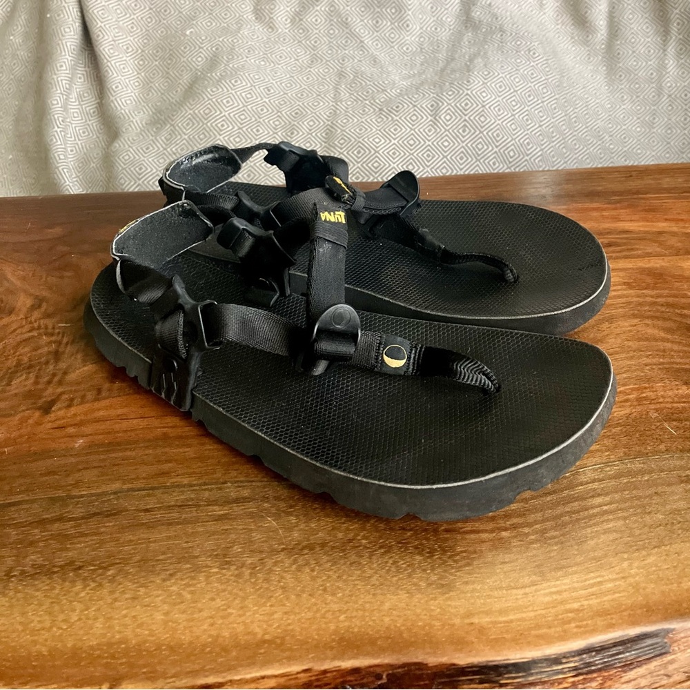 Luna Sandal - Mono